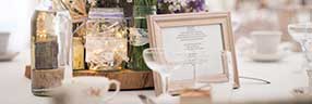 Wedding table with niche props